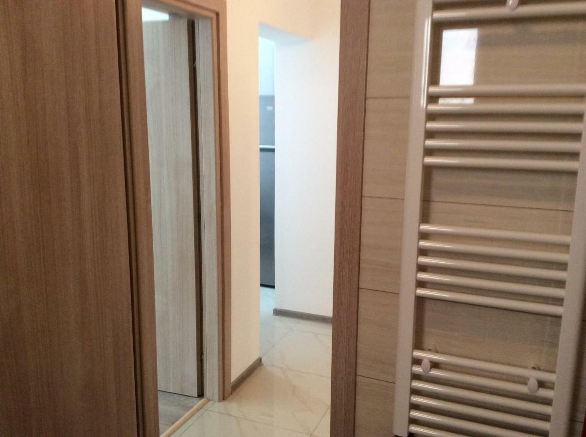 Bluewaves Apartment Mamaia Nord Navodari Exterior photo
